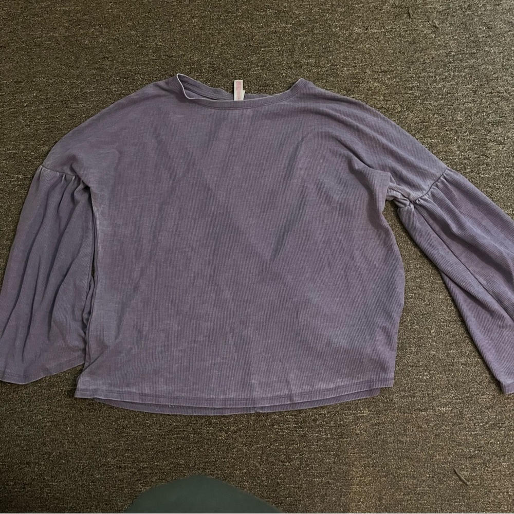 Long sleeve shirt